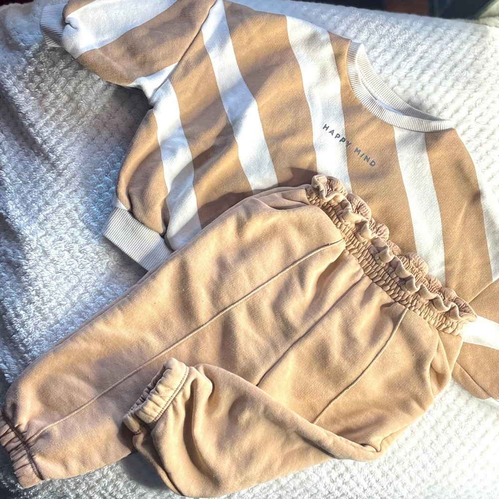 Toddler girl Zara clothes in good condition
